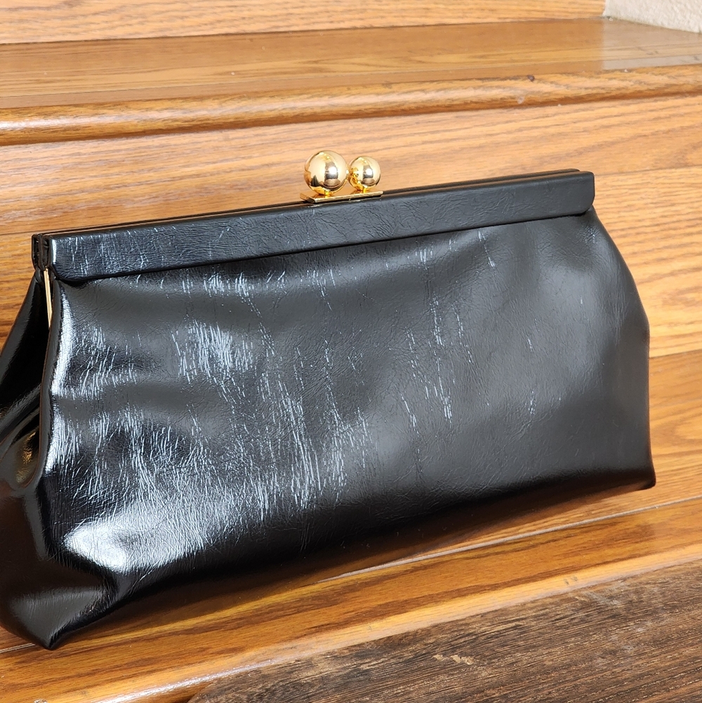Urban Expression Elegant Women's Black Leather Kiss-lock Clasp Joplin Clutch Bag - Picture 8 of 9